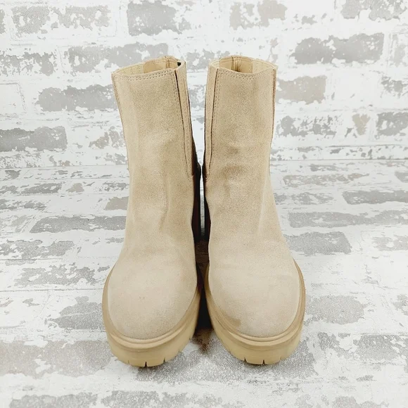 New Dolce Vita Caster H2O Cream Suede Booties E 176 - Picture 3 of 12